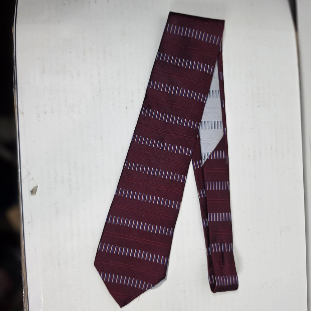 Tommy Hilfiger Mens Silk Necktie Burgundy Maroon Blue White Striped Classic Tie